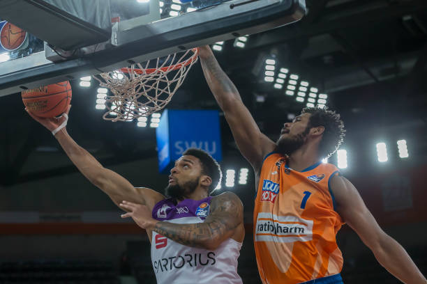 安菲尔德对 安菲尔德对