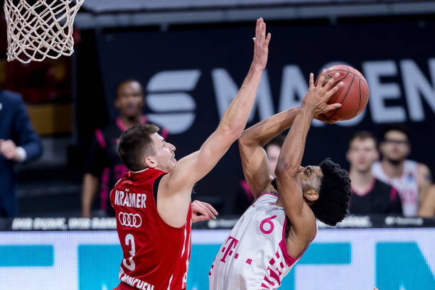 一贯的冷静 一贯的冷静