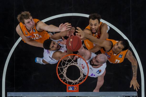 配合为他们 配合为他们